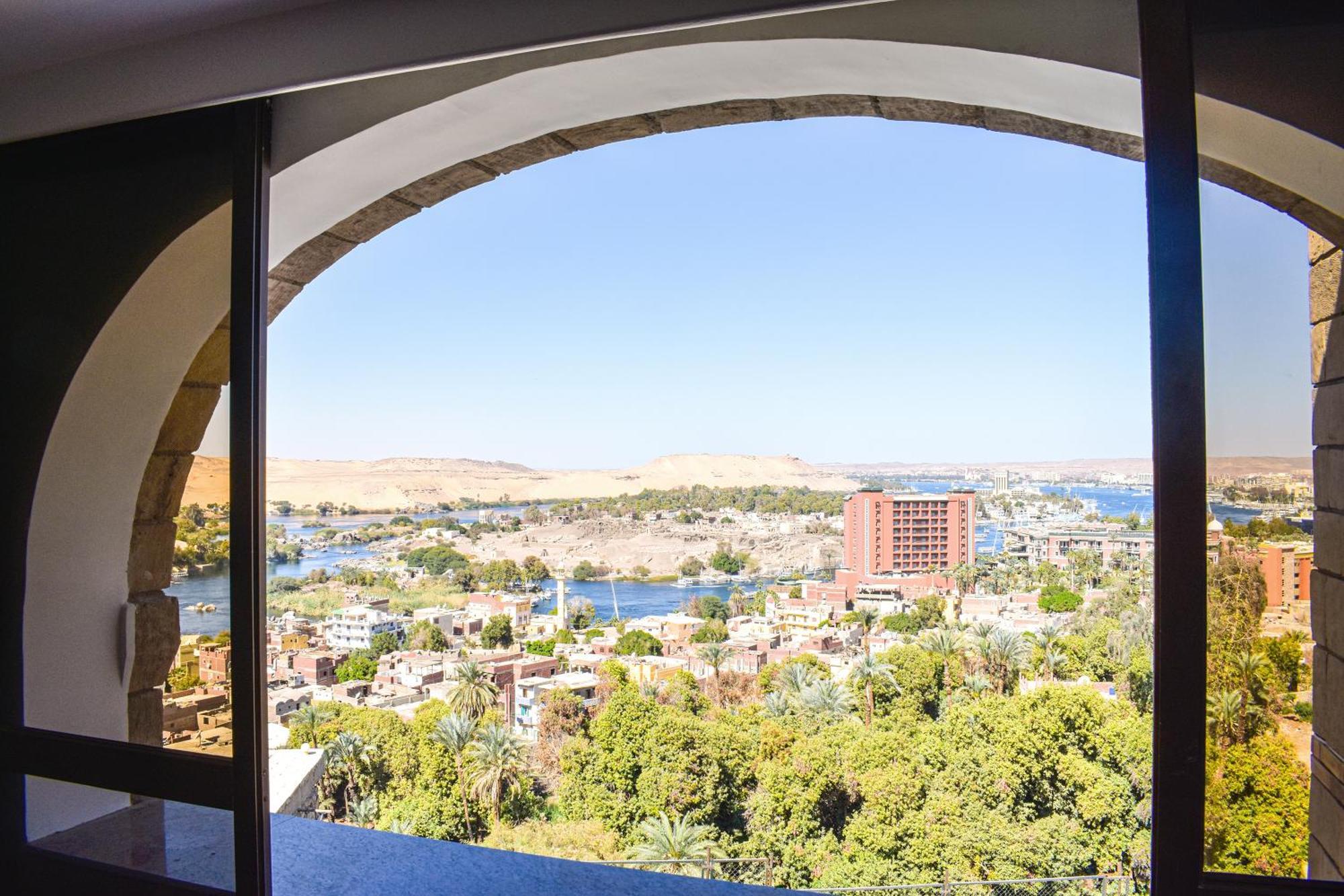 Hotel Basma Executive Club Assuan Esterno foto